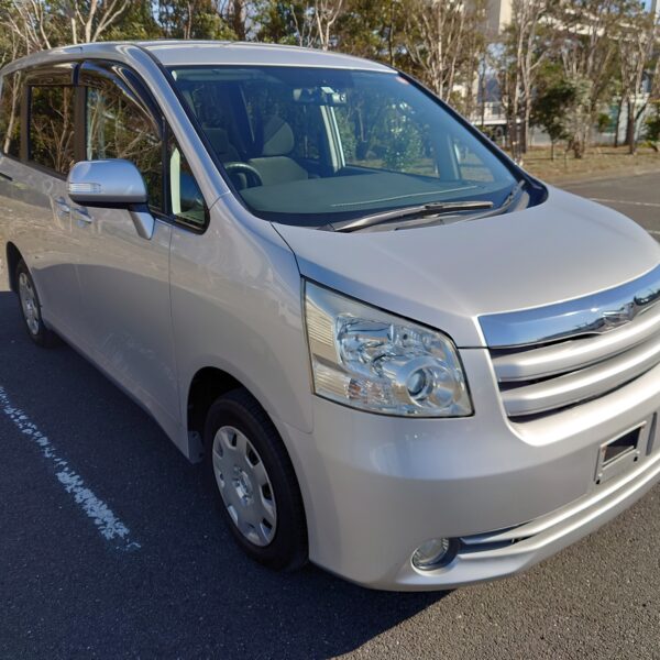 トヨタノアの車買取事例