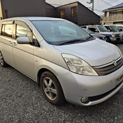トヨタアイシスの車買取事例